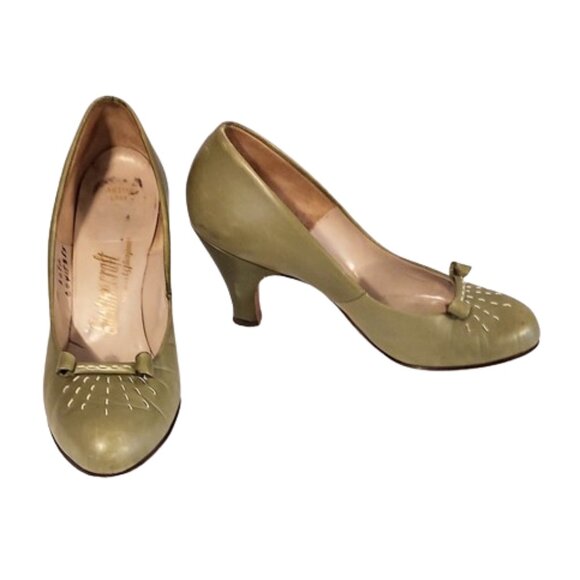 1950s Vintage Light Olive Green Leather Shoes Rounded Toe High Heels Size 7 - Picture 2 of 8